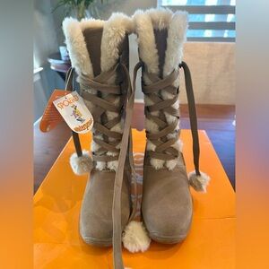 Brand new Sporto waterproof suede winter boots.